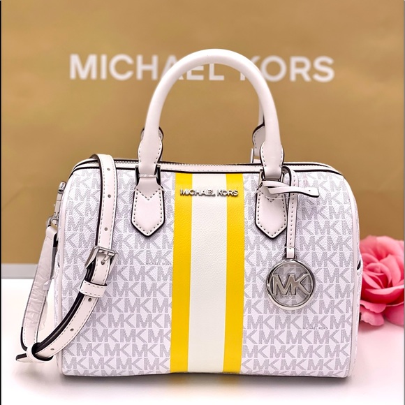 Michael Kors Bedford Crossbody Bag - Picture 2 of 11